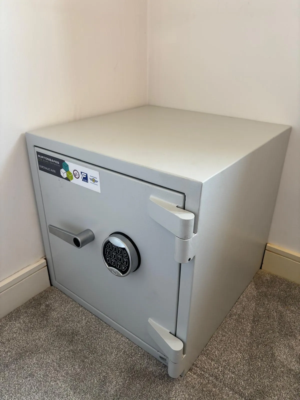 Safe Engineer Services & UK Safe Brands | Southern England