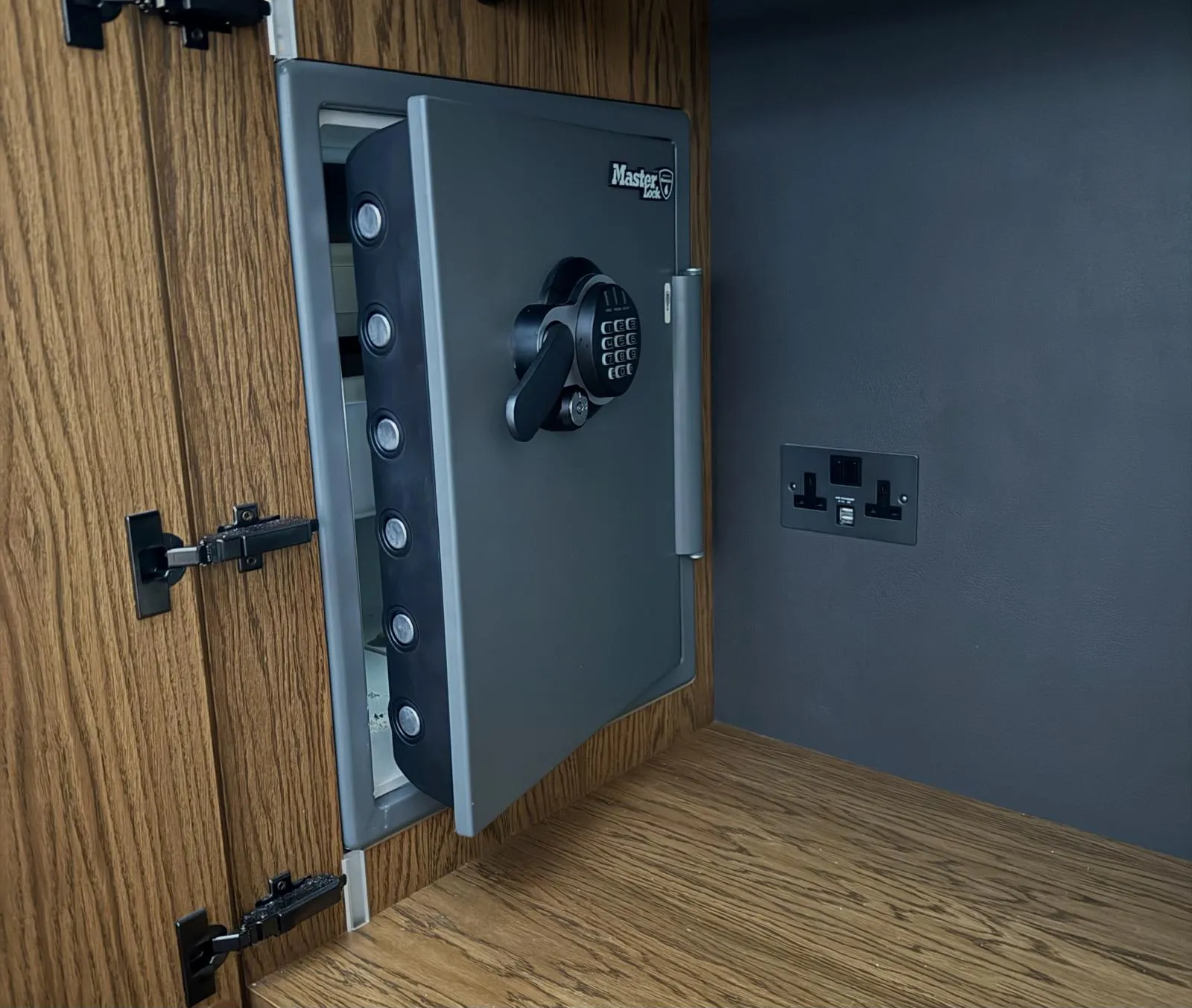 Master Lock Wall Safe Electronic Lock — London | Safe Opening Sol